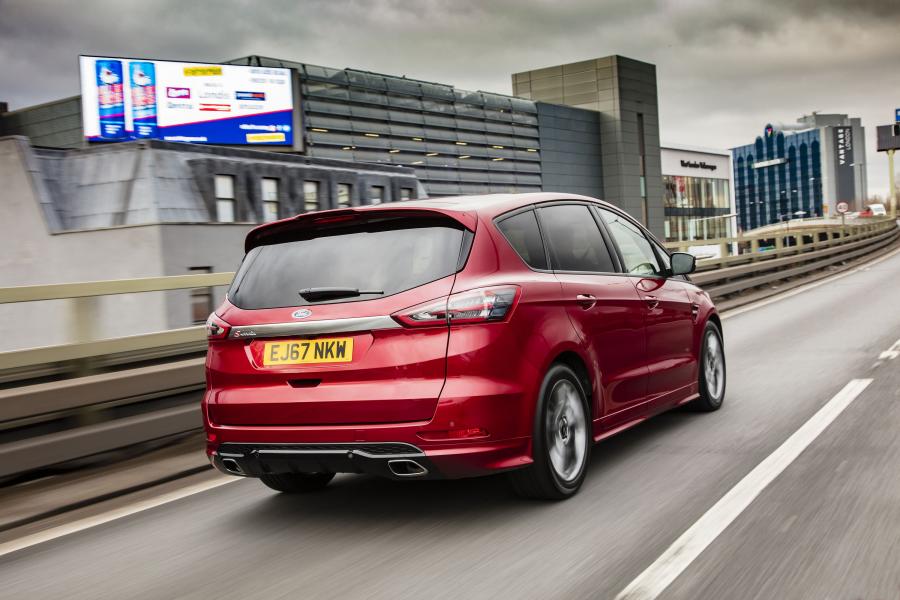  Ford S-Max ST-Line 2017 года  (UK) (фото 5 из 13)